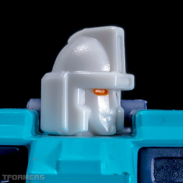 TFormers Titans Return Gallery   Siege On Cybertron Pounce 64 (63 of 92)